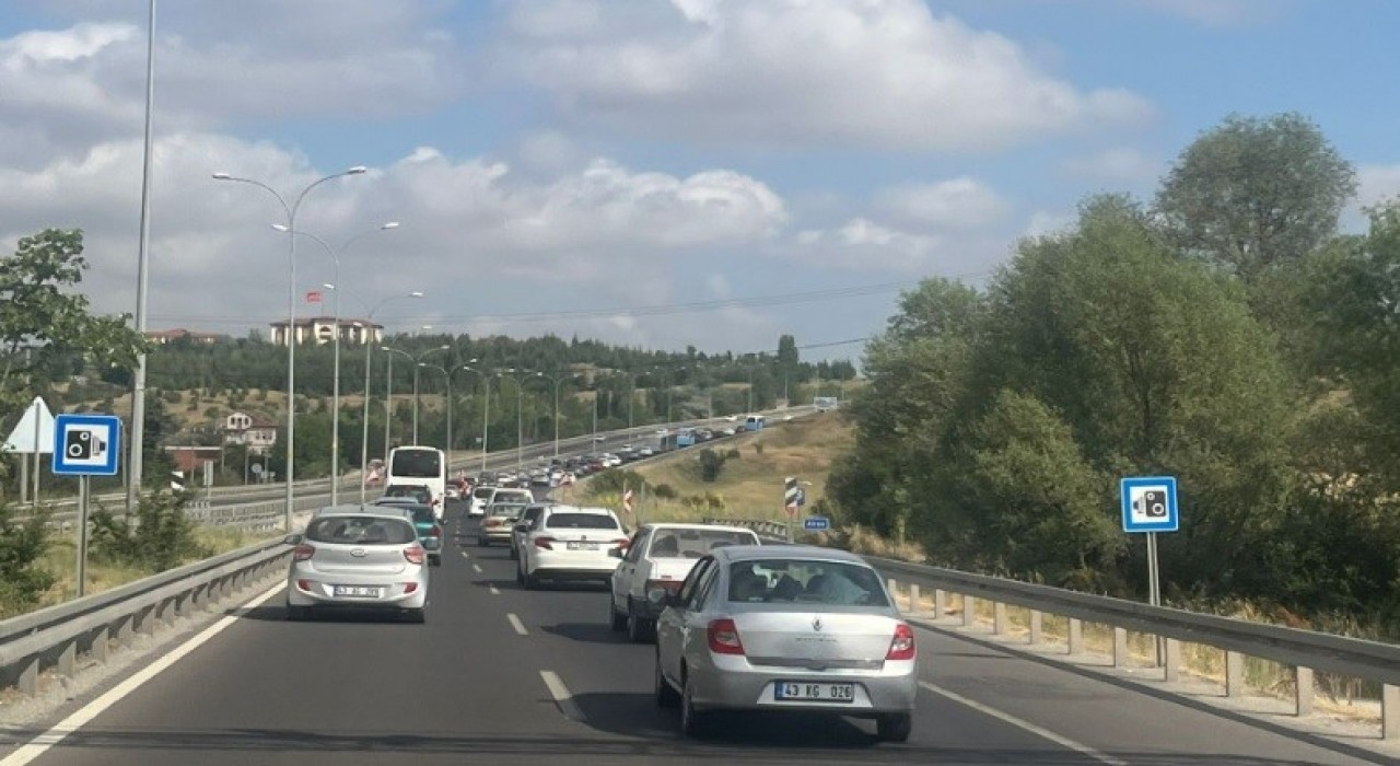 Kütahyada YKS sınavında polis ekiplerinden zamanla yarış