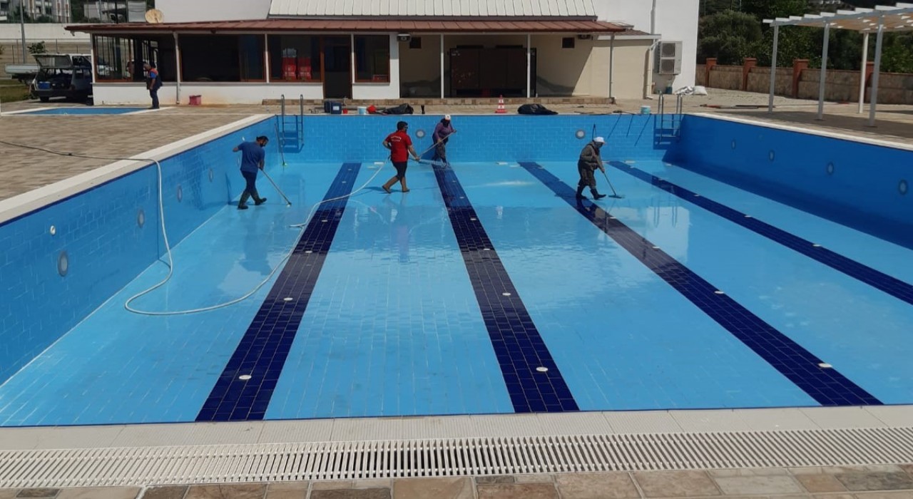 Kuyucakta yüzme havuzları yaz sezonuna hazırlanıyor