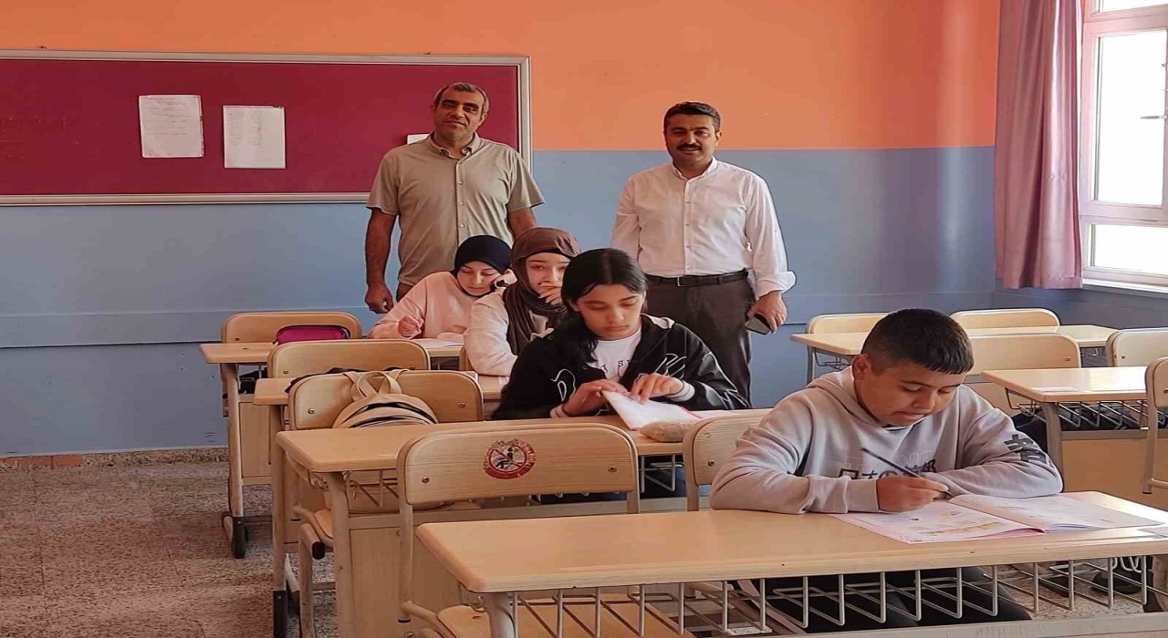 LGSye girecek öğrenciler sınav provası yaptı