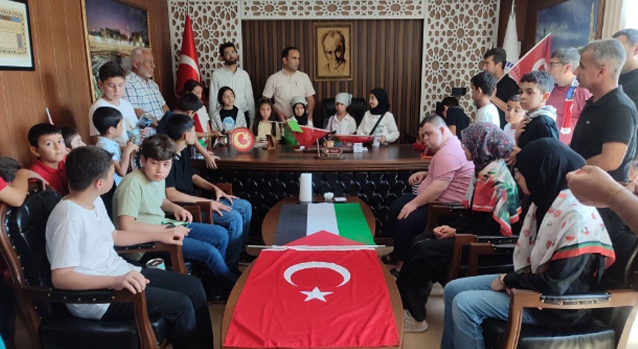 Lise Öğrencilerinden Gazze’ye Anlamlı Yardım Kampanyası