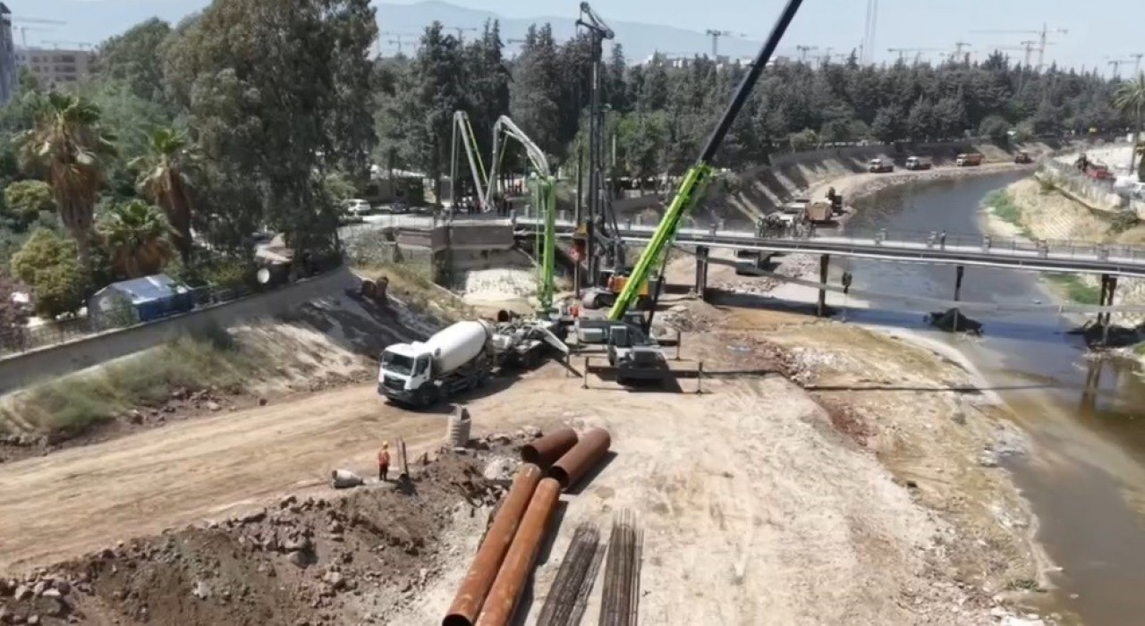 Lübnandan doğarak Hataydan Akdenize dökülen Asi Nehrinde ıslah çalışmaları başladı