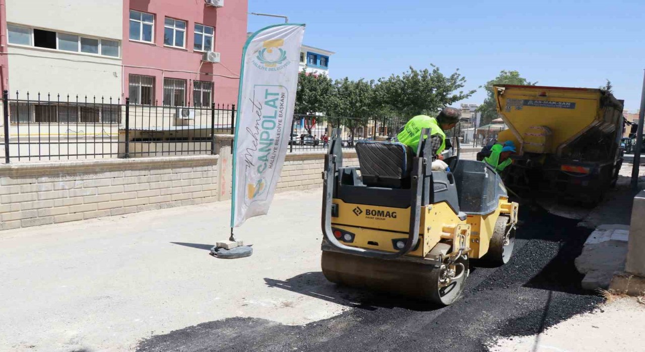 Mahallelere konforlu yol ve sosyal alan hizmeti