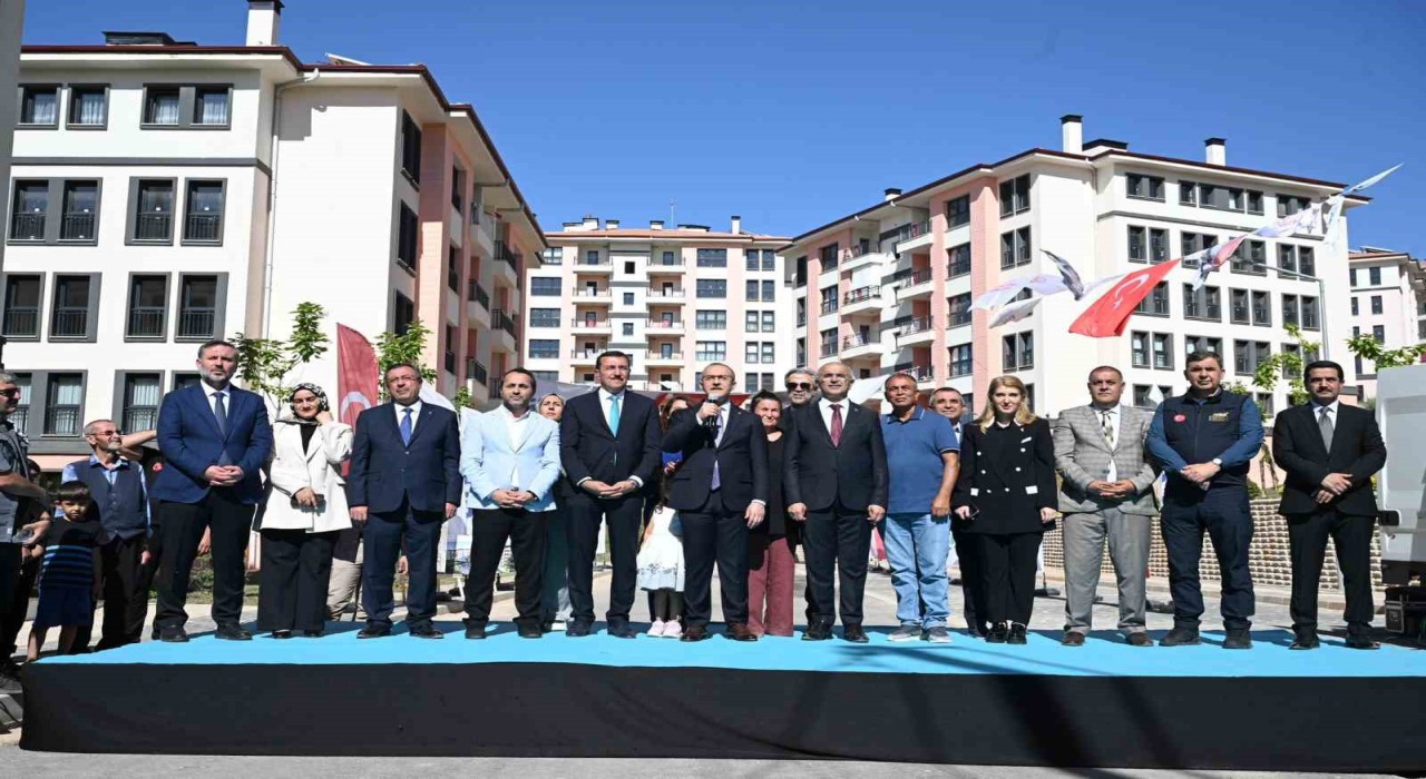 Malatyada 8 bin 65 konut ve bin 97 iş yeri için kura çekimi yapıldı