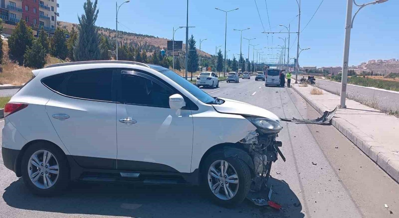 Malatyada iki ayrı trafik kazasında 2 kişi yaralandı