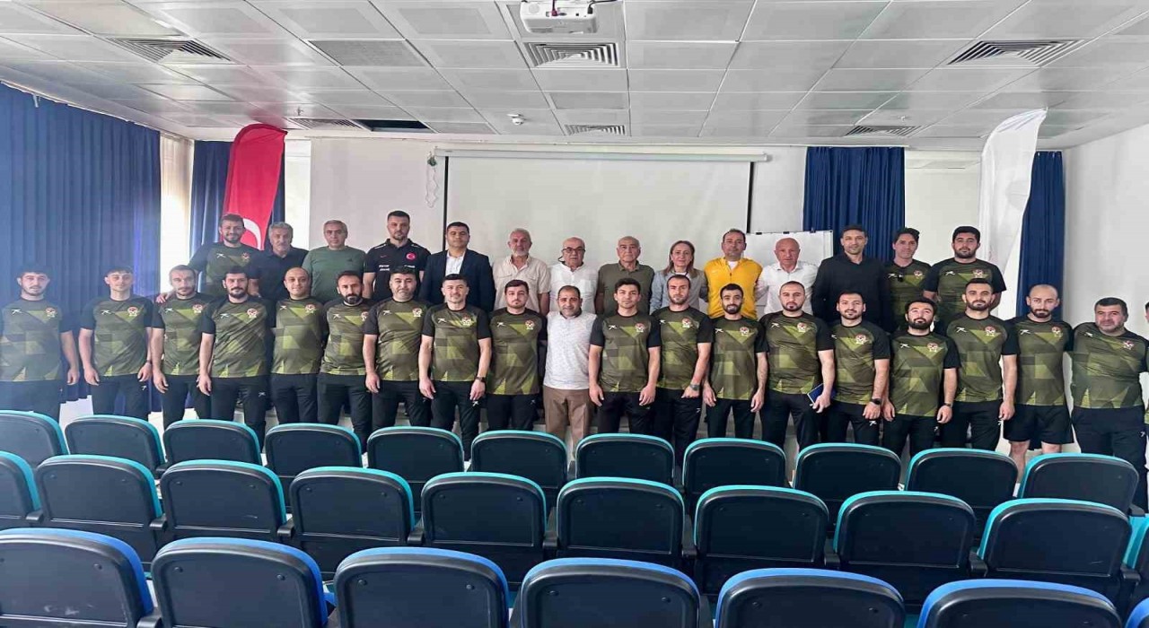 Malatyada Uefa C Futbol Antrenör Kursu başladı