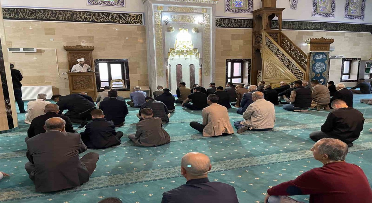 Malazgirtte Kurban Bayramı kutlanıyor