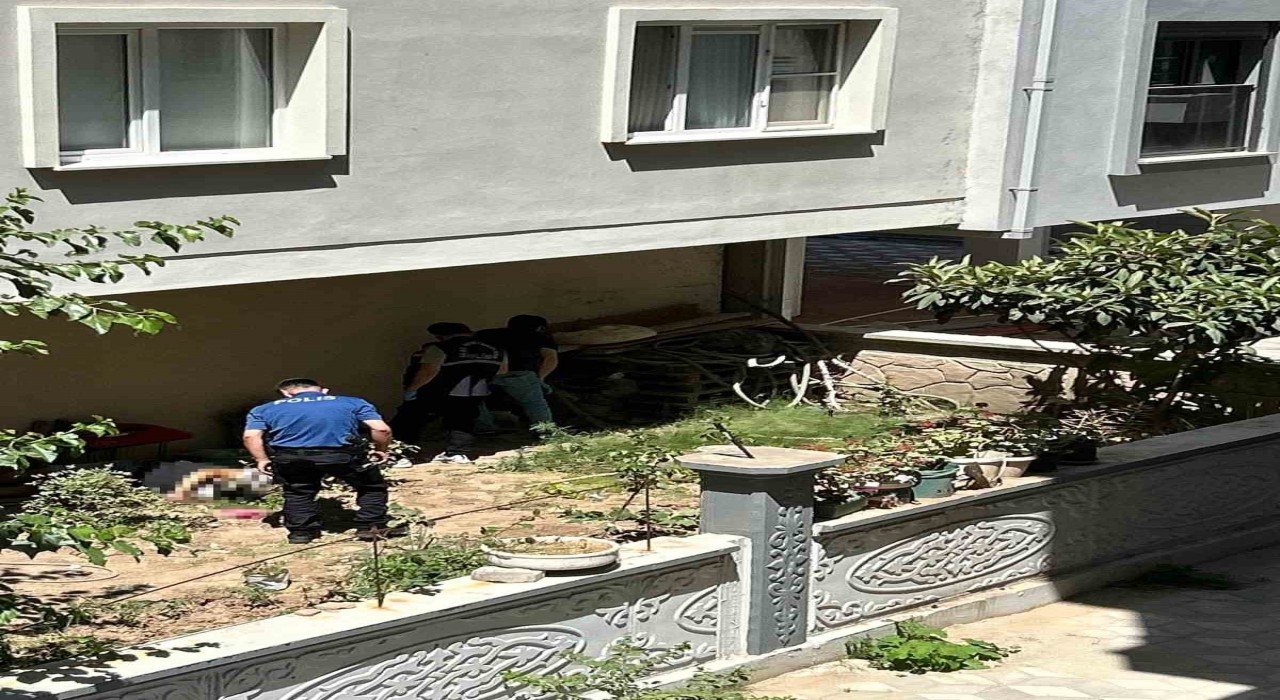 Manisada bunalıma giren bir kişi intihar etti