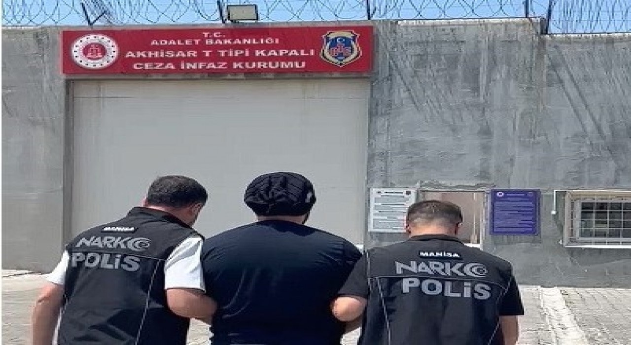 Manisada uyuşturucu suçundan aranan şahıs yakalandı