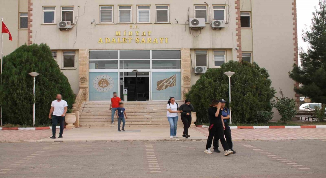 Mardinde bir eve giren kız kardeşler, servet değerinde çaldıkları altınlarla yakalandı