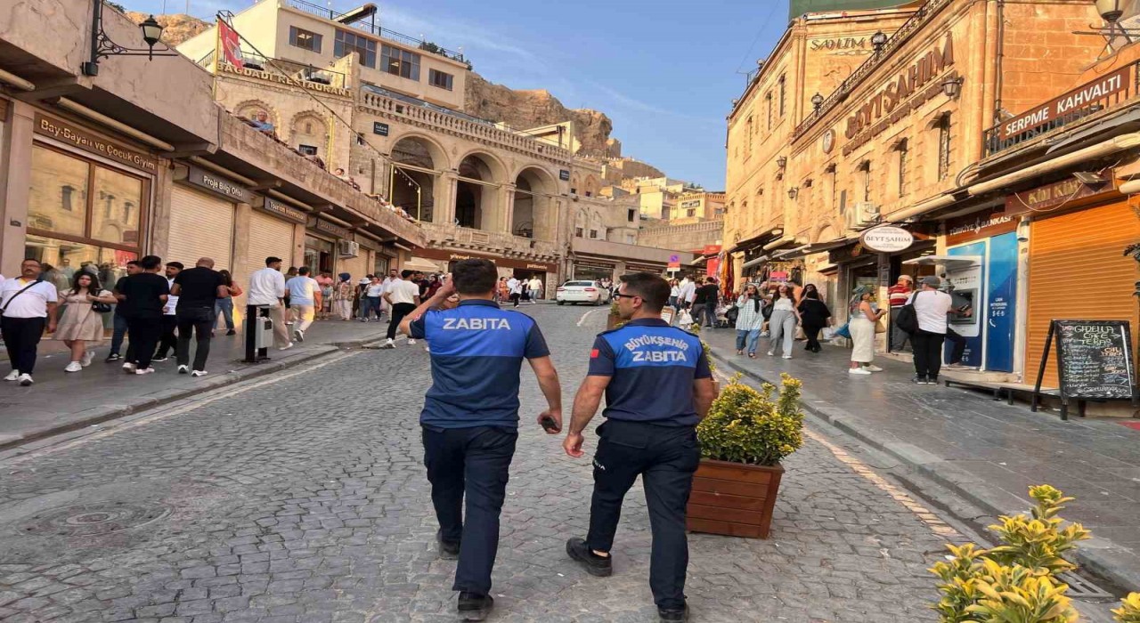 Mardinde zabıta ekipleri bayram tedbirlerini uyguladı