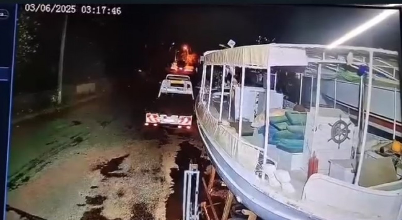 Marmaris açıklarındaki 5.8lik deprem güvenlik kameralarına böyle yansıdı