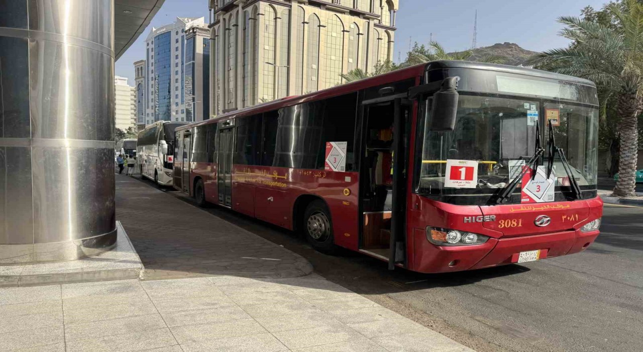 Mekke-i Mükerremeden Arafata intikaller başladı