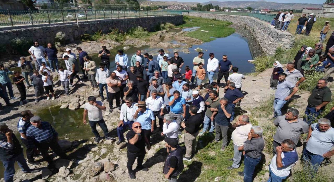 Melendiz Çayına karışan kanalizasyon suyu tehlike saçıyor