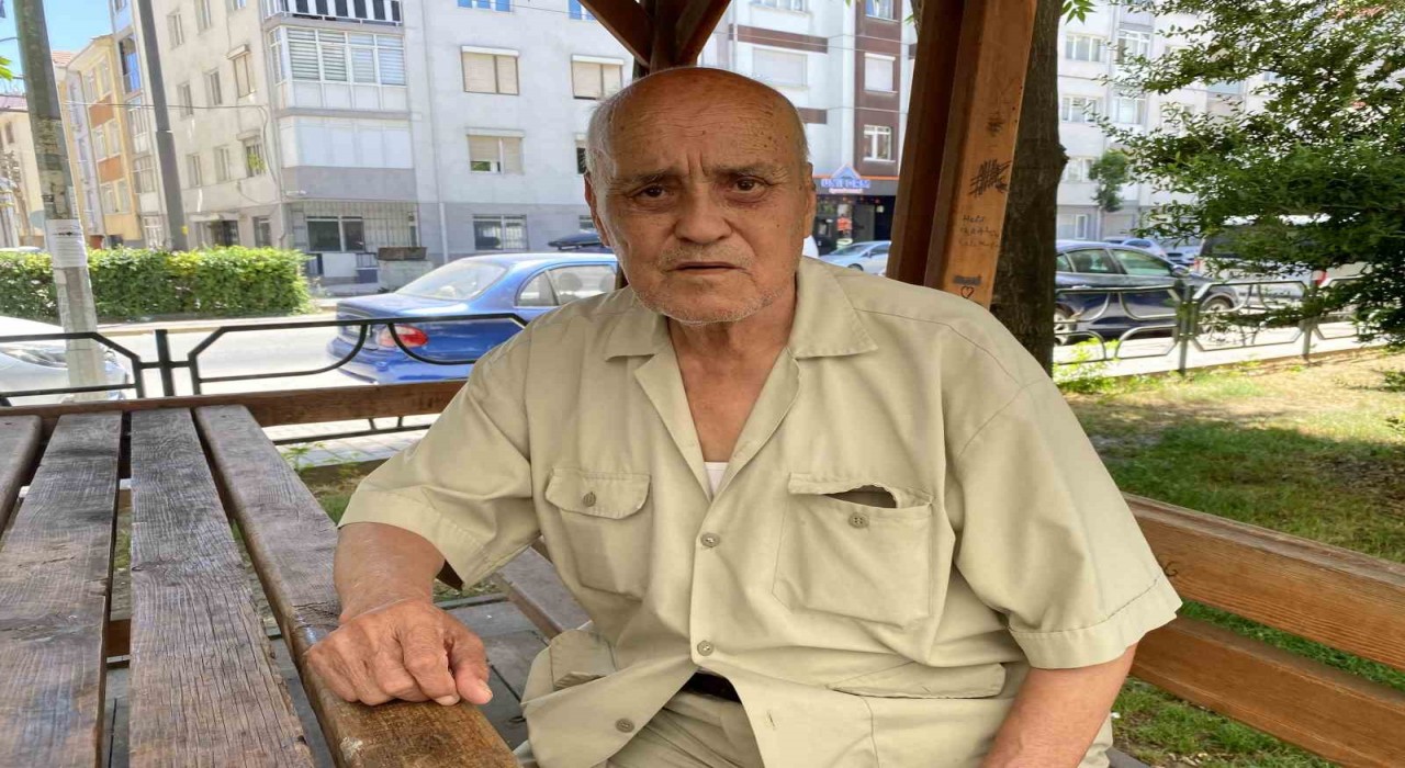 Memduh amcadan yaşlı vatandaşlar için parka tuvalet talebi