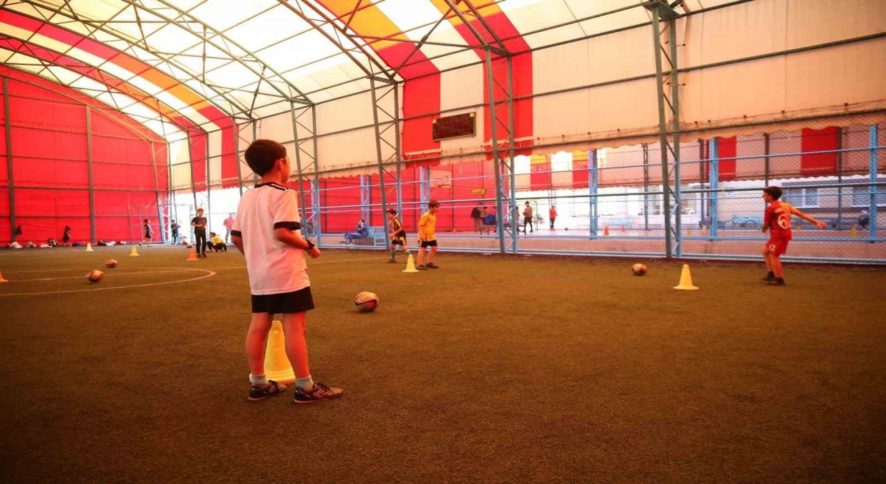 Merkezefendide Yaz Spor Okulları için kayıtlar sürüyor