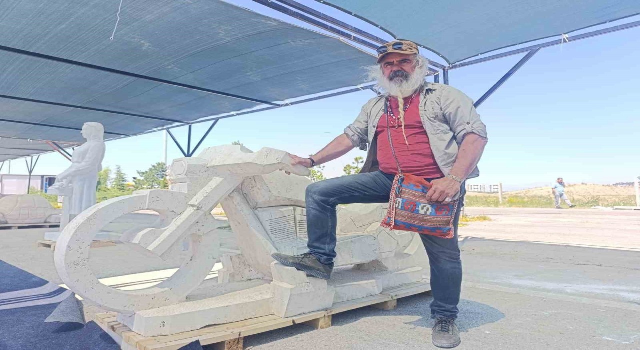 Mermer, sanatçıların elinde birbirinden güzel eserlere dönüştü