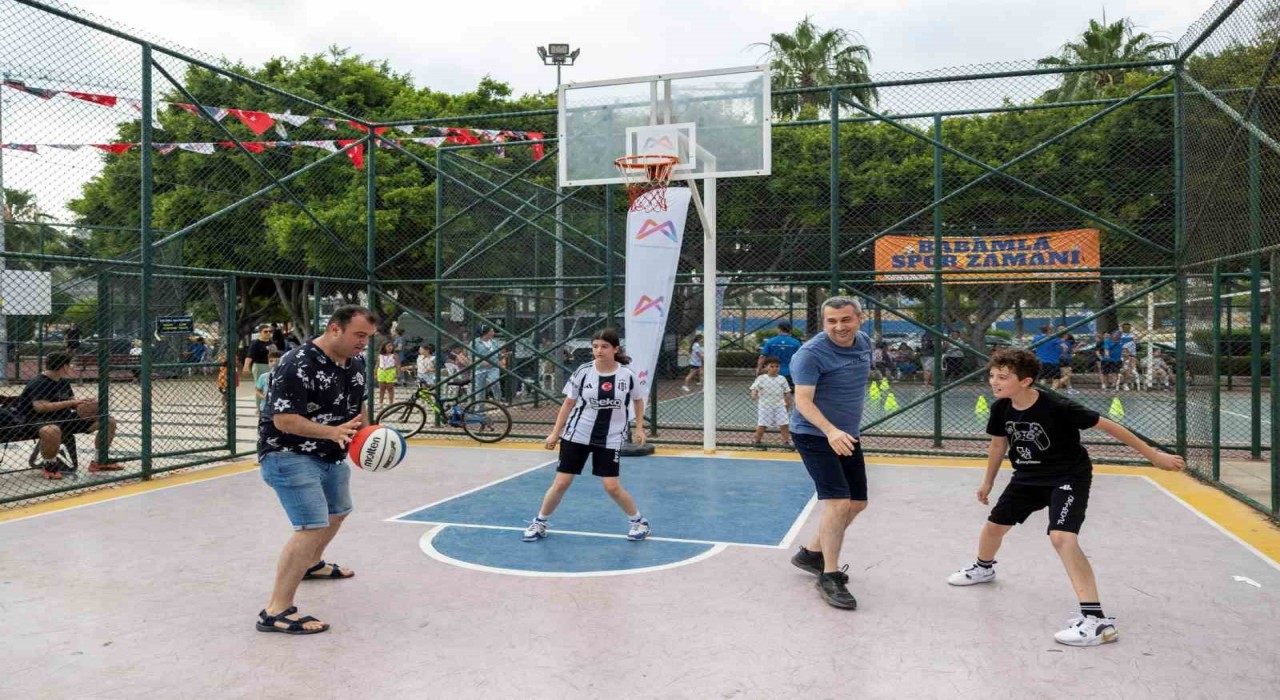 Mersinde Babalar Gününde hem spor hem eğlence dolu kutlama