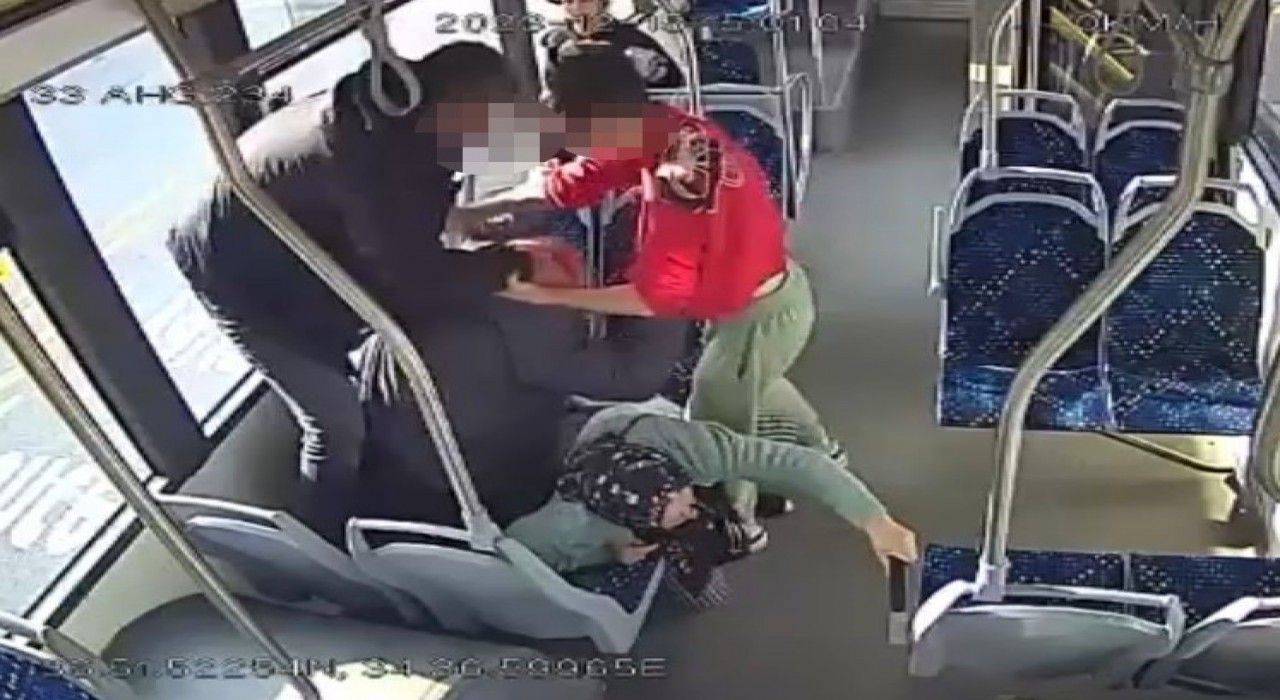 Mersinde otobüste darbedilen yaşlı çiftin davası sürüyor: Ölümde illiyet bağı sonucu bekleniyor