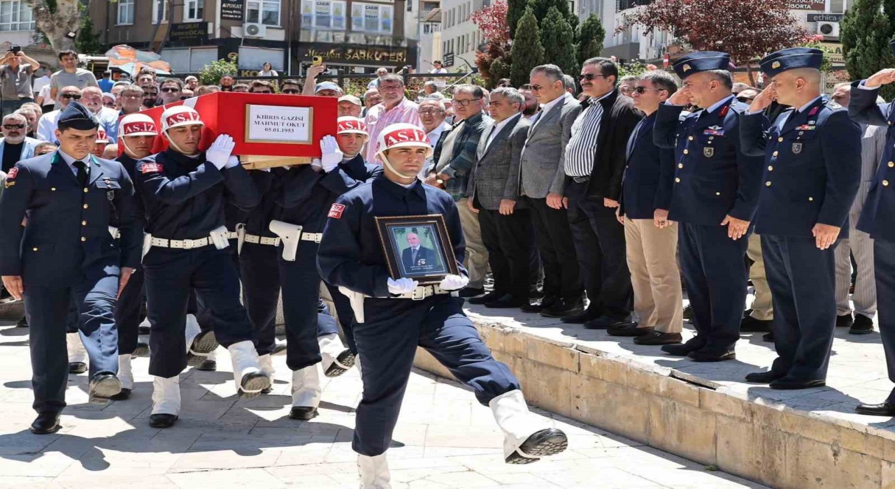Merzifonda Kıbrıs gazisi son yolculuğuna uğurlandı