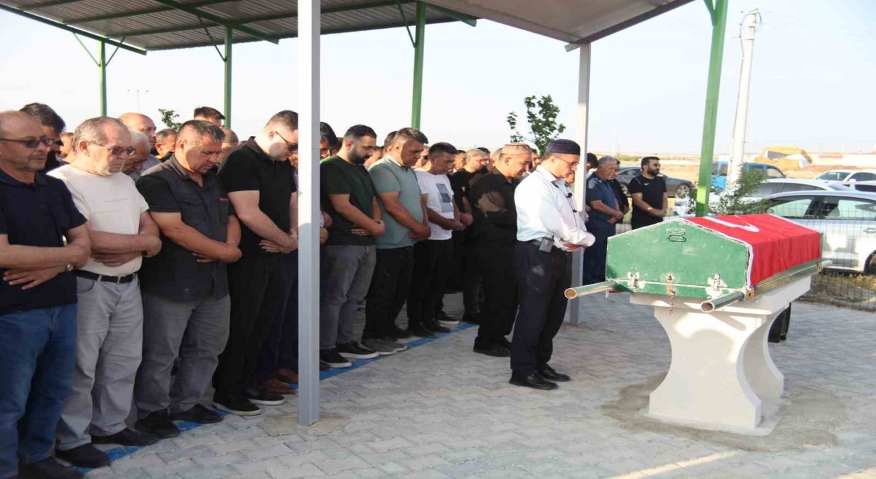 Milli bisikletçi Mustafa Ayyorkun Konyada son yolculuğuna uğurlandı