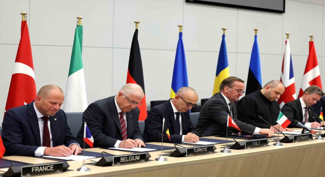 Milli Savunma Bakanı Güler Elektromanyetik Harp Koalisyonu Niyet Mektubu İmza Törenine katıldı