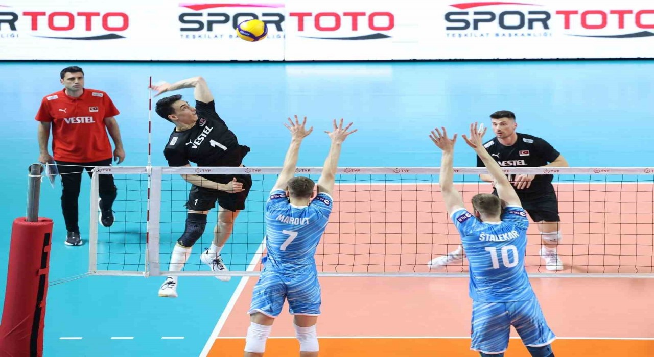 Milliler, filede Slovenyaya mağlup oldu