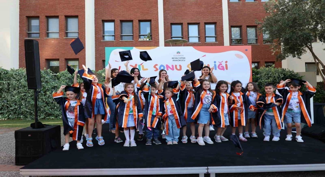 Minik Ekonomililerin ‘mezuniyet heyecanı