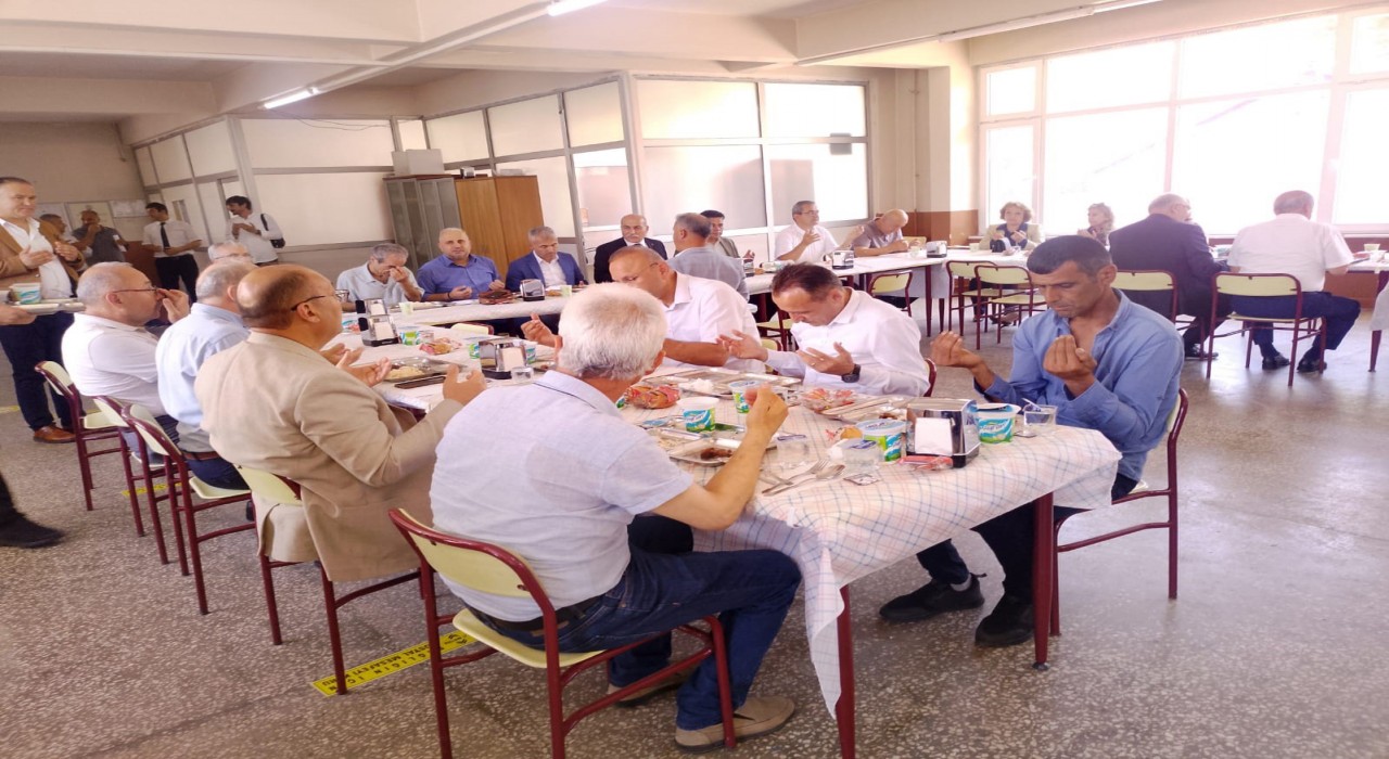 MMFde kurban yemeği verildi
