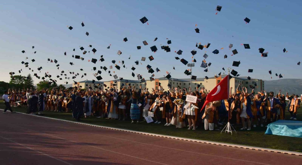 MSKÜlü geleceğin öğretmenleri mezun oldu