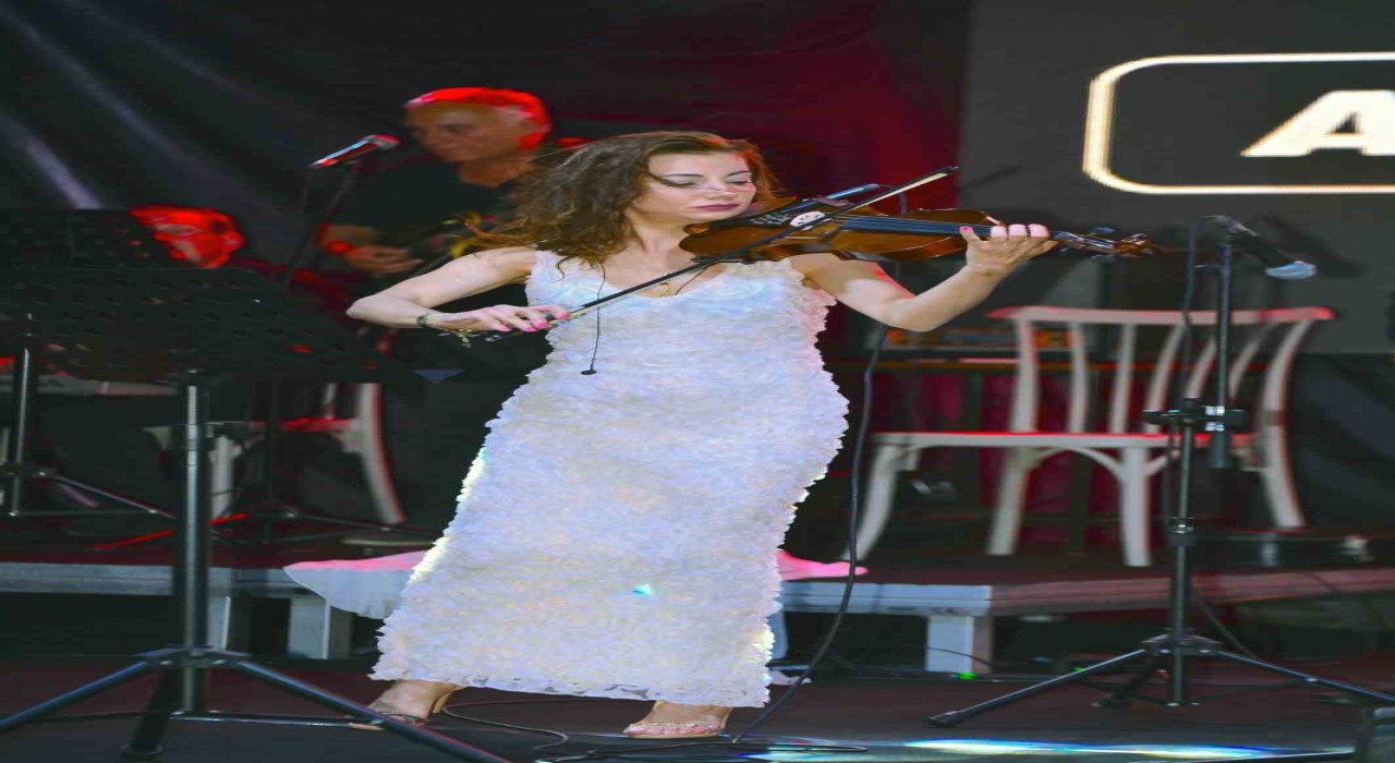 Müge Öktenden Azka Otelde Bayram coşkusu