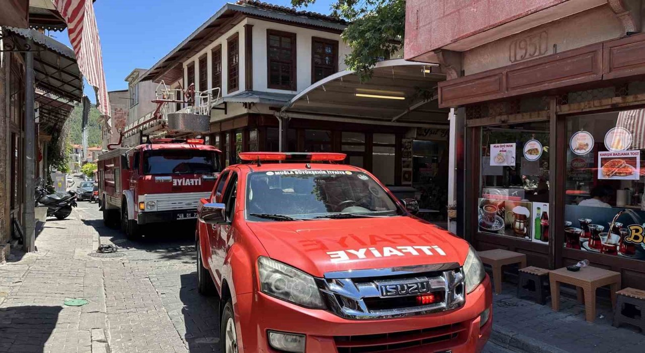 Muğlada baca yangını korkuttu