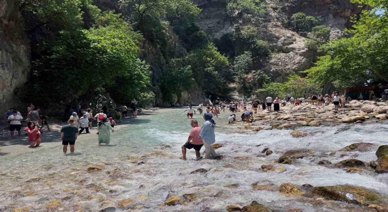 Muğladaki 9 milli parka 4 günde 198 bin 372 ziyaretçi