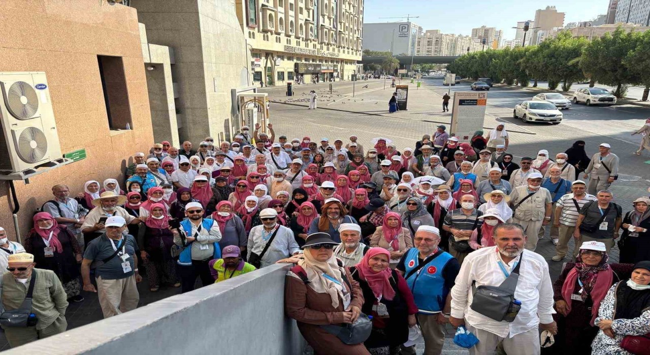 Muğladan Hacı kafilesi yurda dönüyor