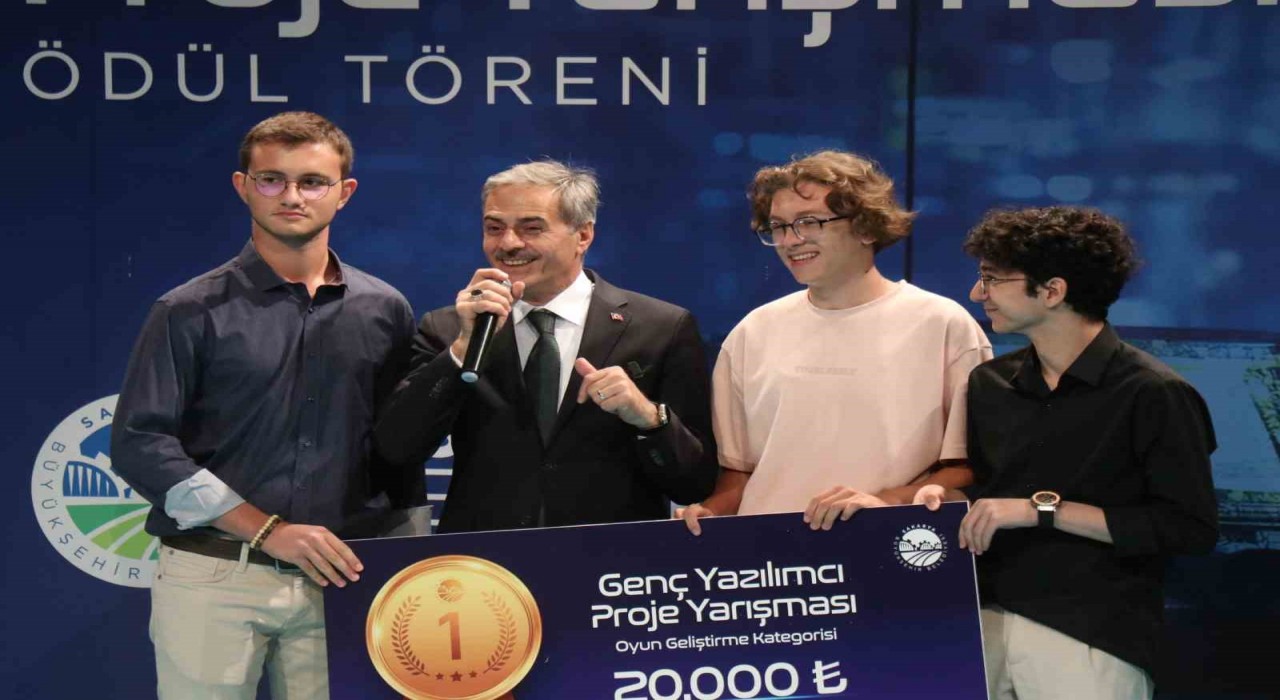 Müjdeli haber genç yazılımcıların ödül töreninde geldi: Sakaryaya Bilim Merkezi kurulacak