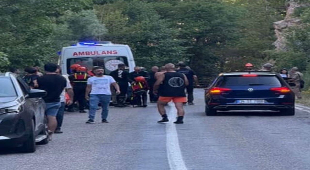 Munzur Çayına düşen genç kız, kalp masajıyla hayata tutundu