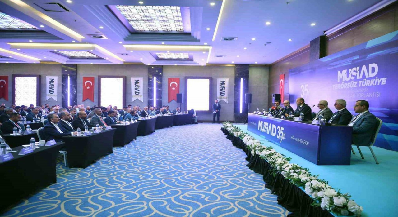 MUSİAD Muğla Şubesi ‘Terörsüz Türkiye toplantısına katıldı
