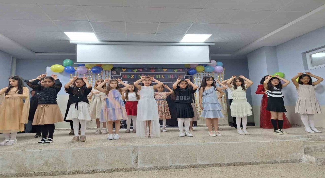 Muşta miniklerin mezuniyet heyecanı