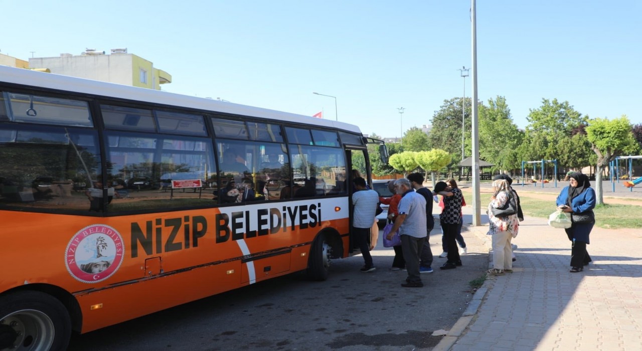 Nizip Belediyesinden YKS adaylarına ulaşım desteği