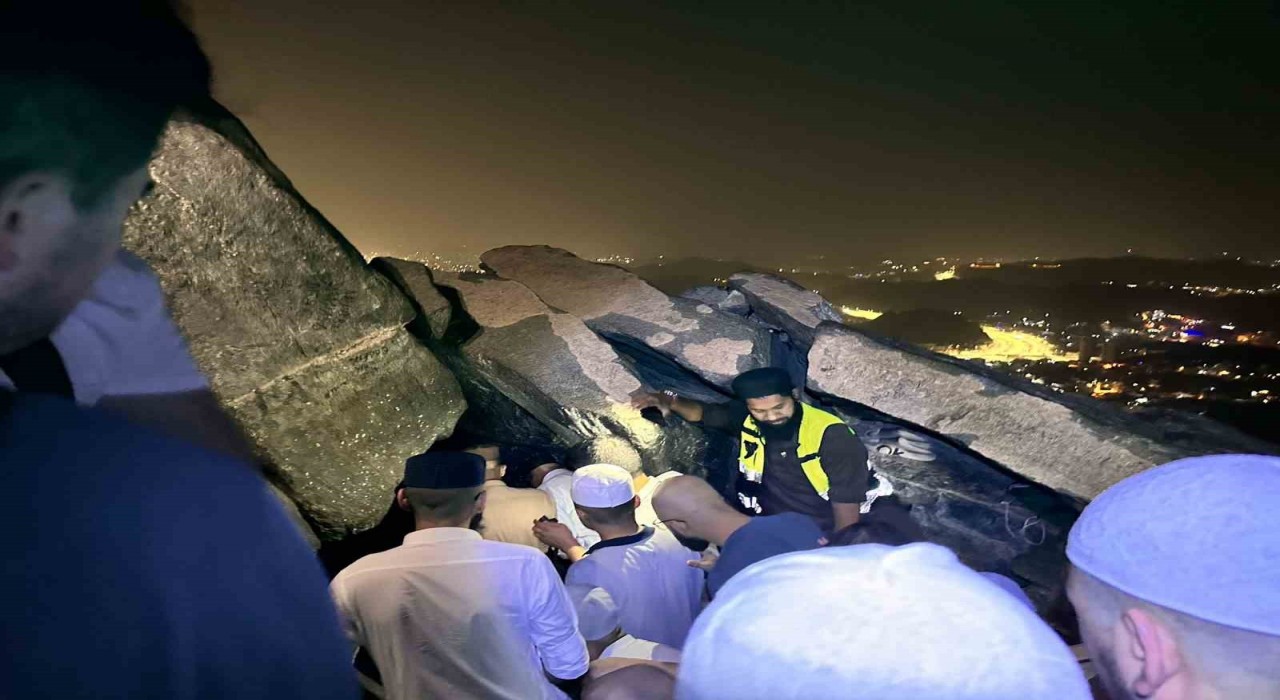 Nur Dağı hacı adaylarının akınına uğruyor