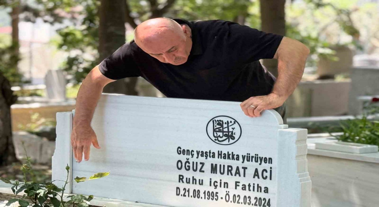 Oğuz Murat Acinin baba ocağında buruk Babalar Günü