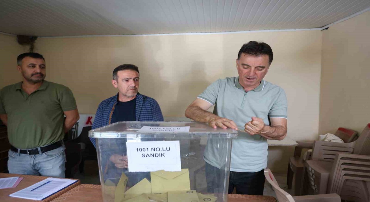 Ölen eşinin yerine muhtar seçildi