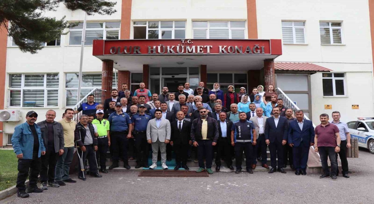 Olur Kaymakamı Kiniye duygusal veda