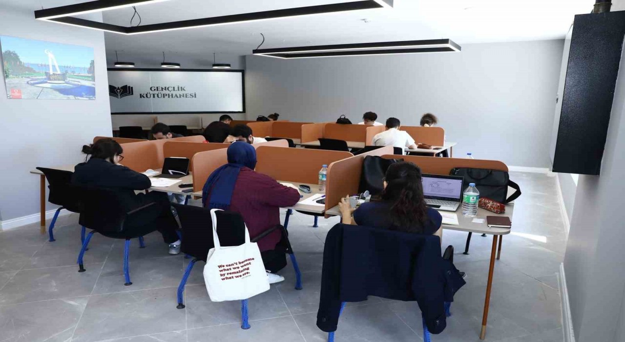 Ordu Gençlik Kütüphanesi, YKS öncesi öğrencilerin kamp merkezi oldu