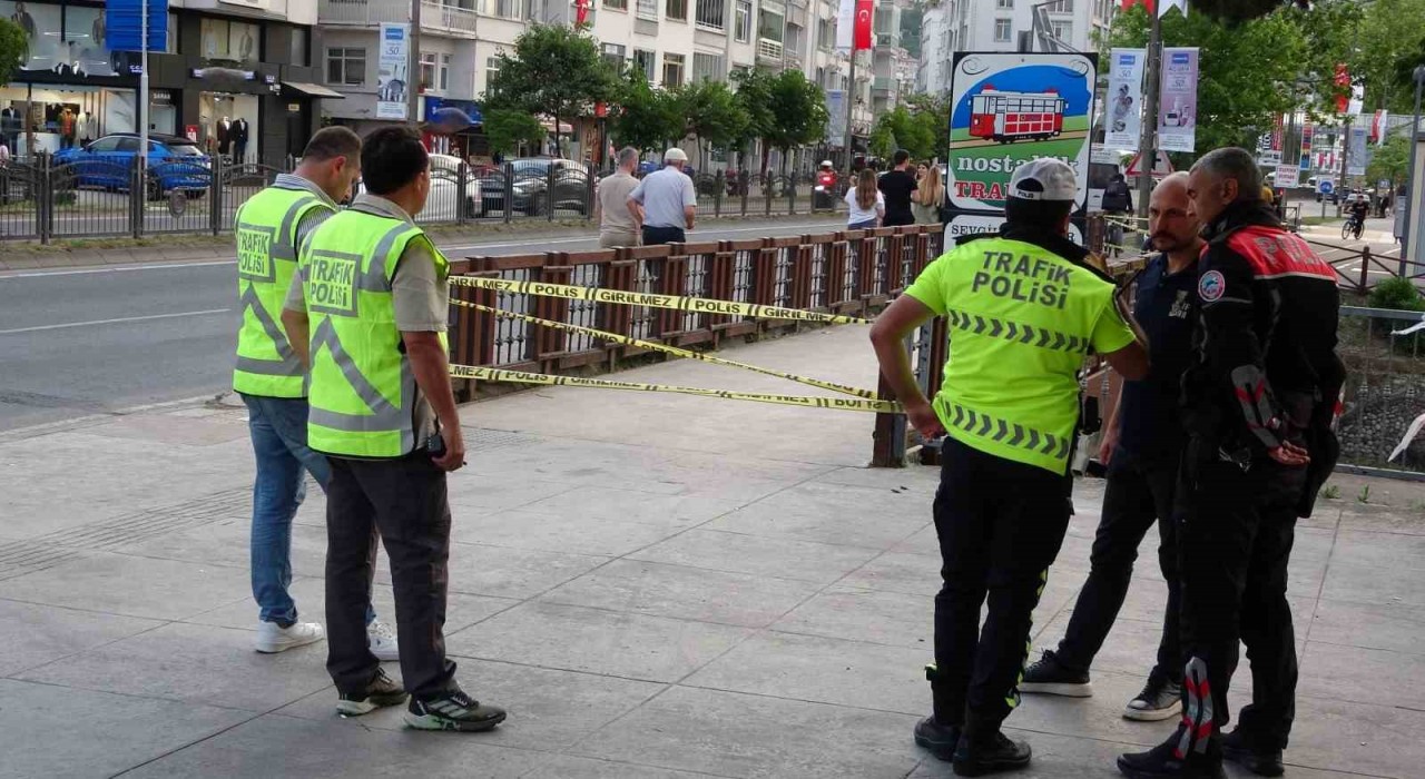 Orduda alkollü ve ehliyetsiz motosiklet sürücüsünün çarptığı kadın ağır yaralandı