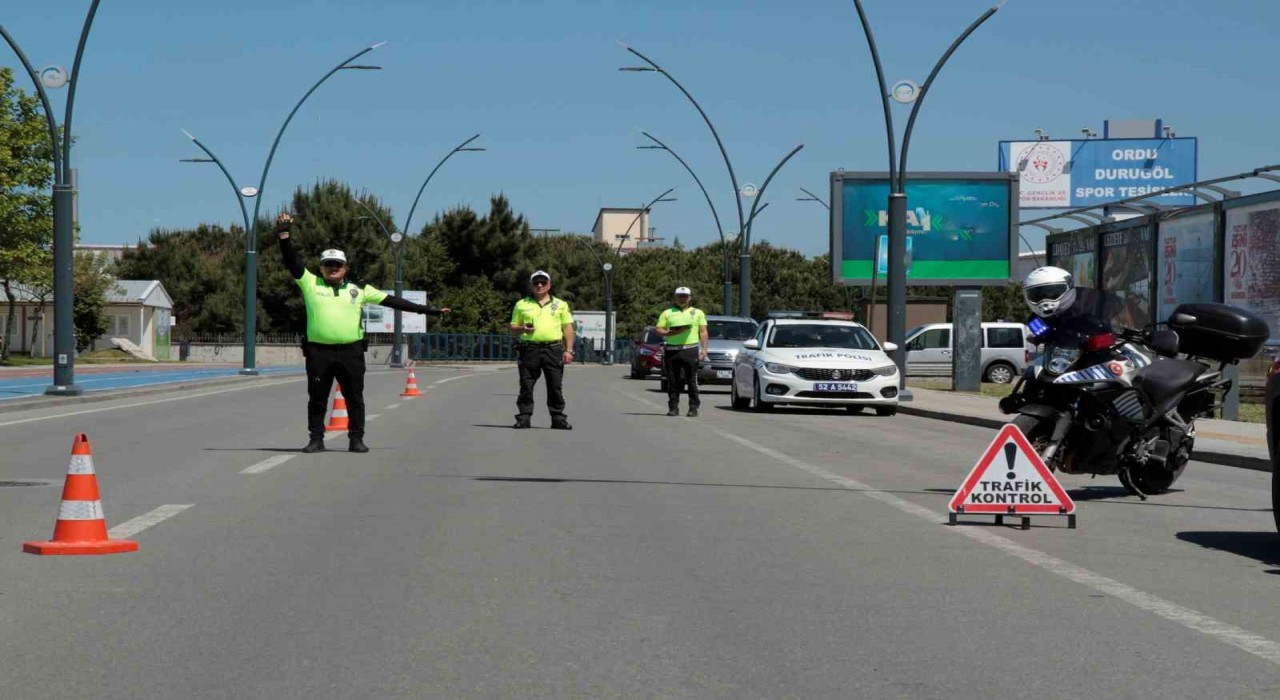 Orduda bir haftada yaklaşık 17 bin araç ve sürücüsü denetlendi