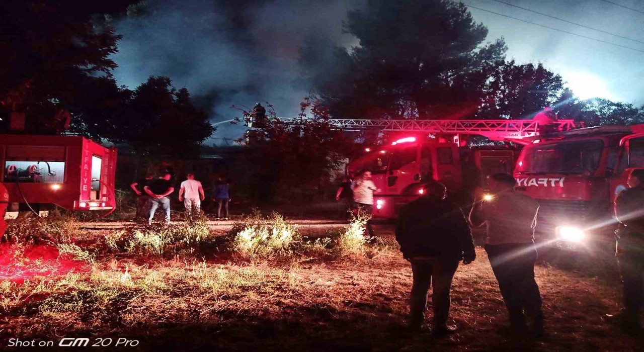 Osmanelide TCDD deposunda yangın