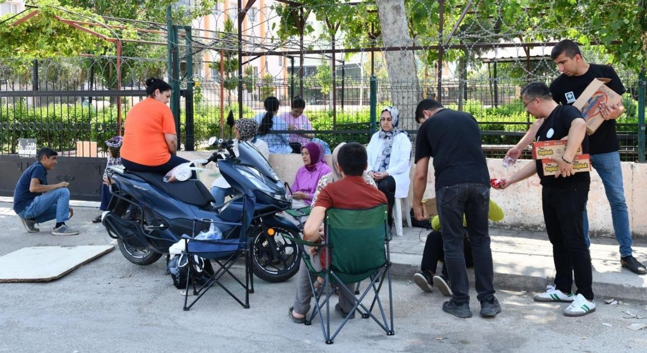 Osmaniye Belediyesi’nden AYT Sınavına Giren Öğrencilere İkram Desteği