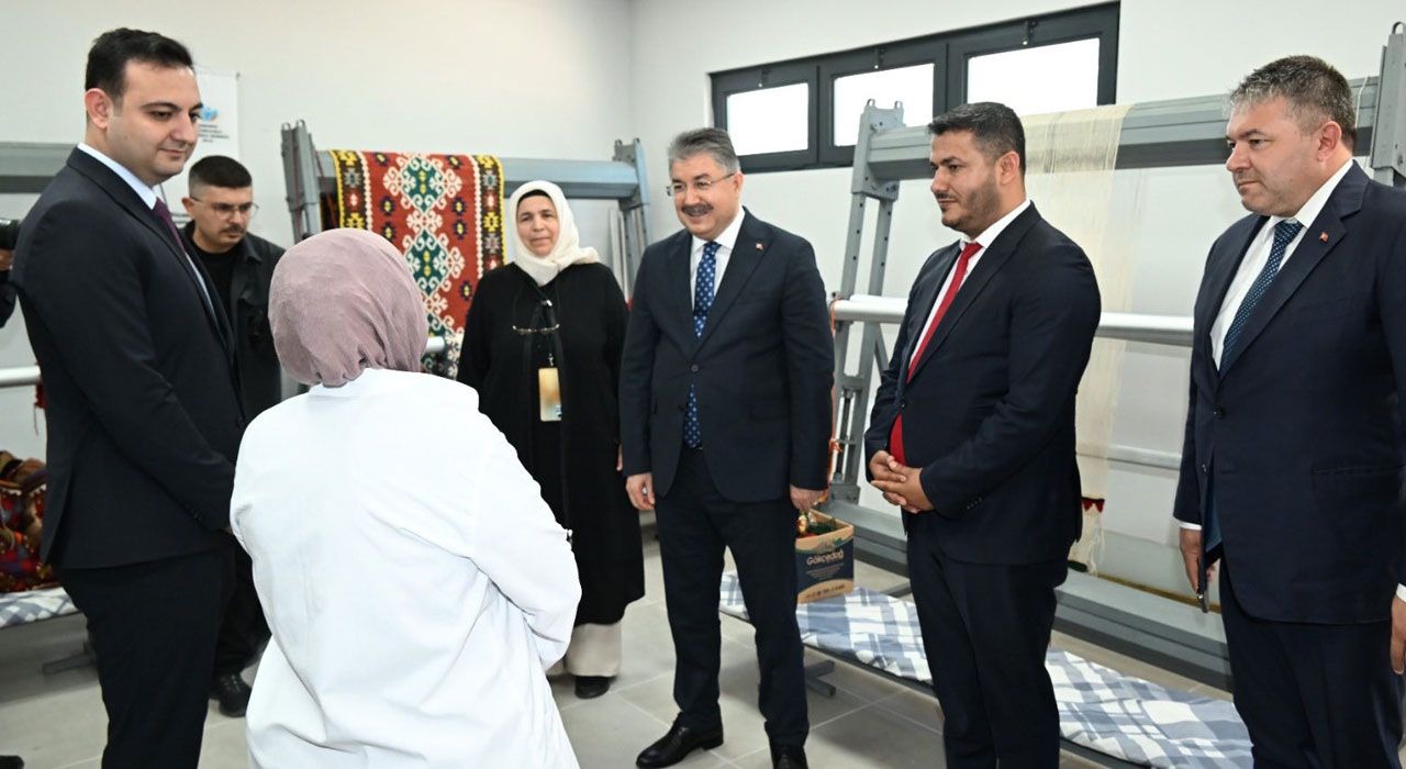 Osmaniye Valisi Yılmaz, Kadın Bağımlılık Merkezi’ni Ziyaret Etti