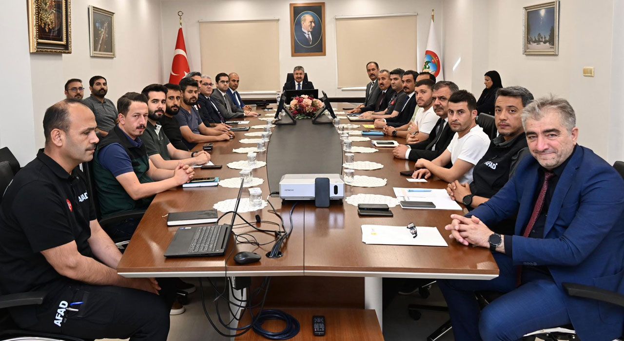 Osmaniye’de TOKİ Deprem Konutları İçin Koordinasyon Toplantısı Yapıldı