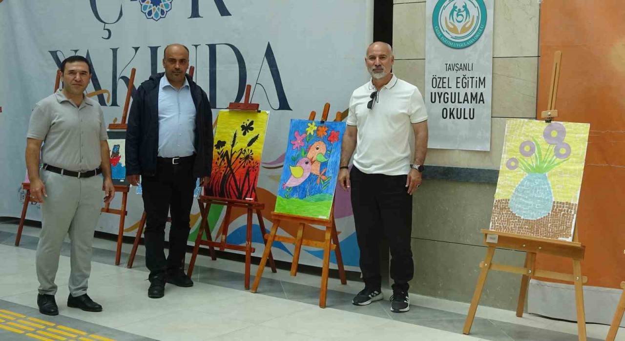 Özel Eğitim Uygulama Okulundan farkındalık sergisi